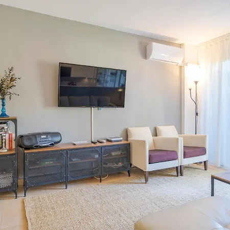 Awesome In With Outdoor Swimming Pool, Wifi And 2 Bedrooms Apartment Marbella
